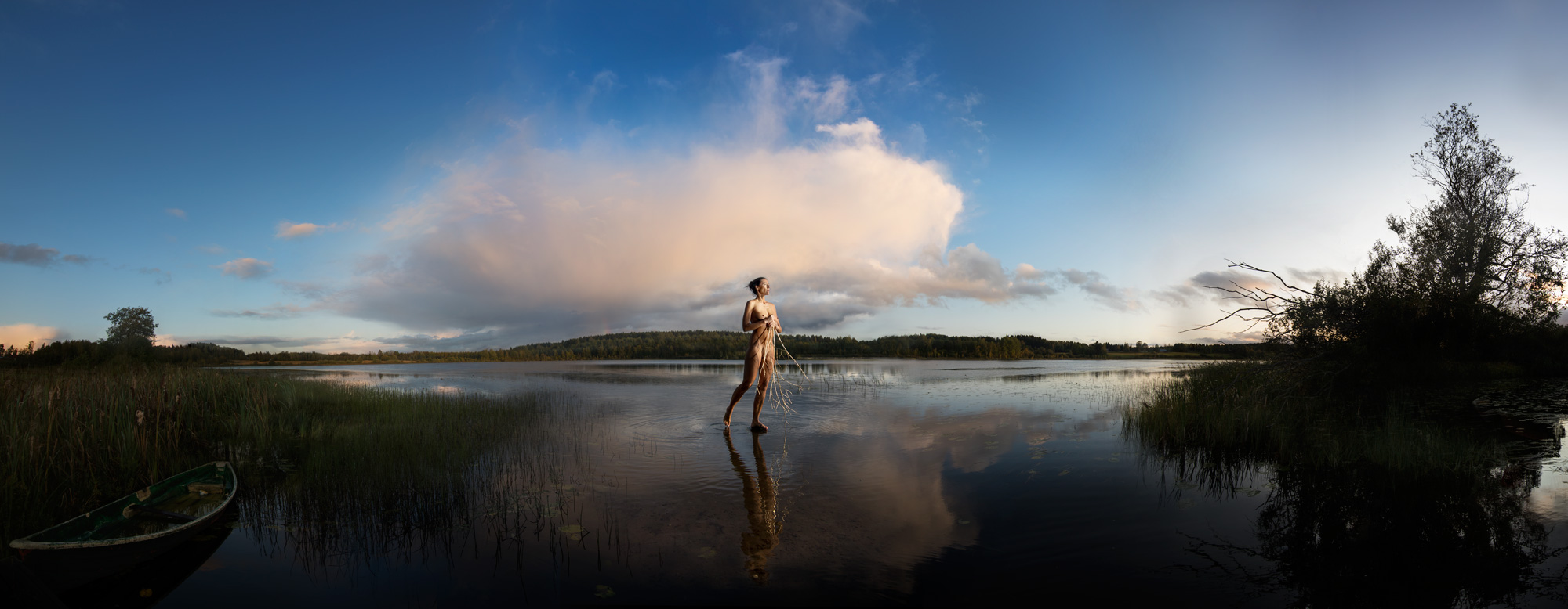 KÄÄNNA JUURI VIII. Fotografía y retoque digital. Lago Parilanjarvi, Hämeenkyrö, Finlandia